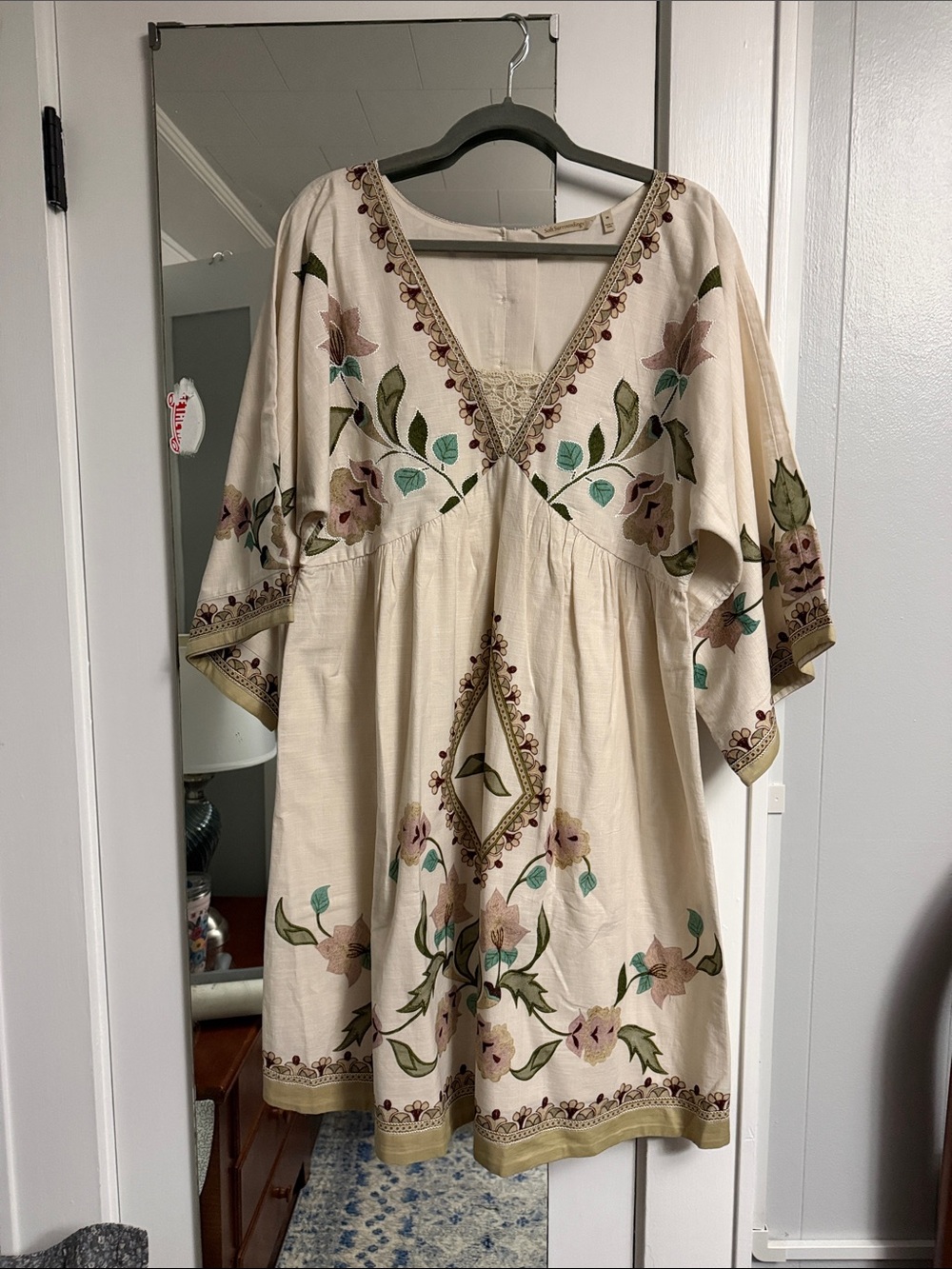 SOFT SURROUNDINGS Embroidered V-Neck Cotton Tunic Dress in Cream